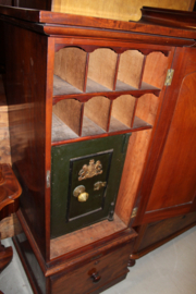 Mahonie engelse receptiekast met kluis en opbergvakken 1890-1900 nr 10042
