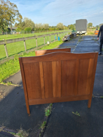 Antiek Belgisch tweepersoons twijfelaar bed eiken met houtsnijwerkje 1920-1930 nr B20245