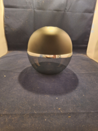3/4 bol zwarte bovenkant zilver kleurig spiegelglas onder GT4 nr SP1514