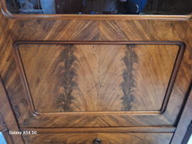 Originele glaskast of vitrinekast h-185cm mahonie hout verstelbare planken nr GE