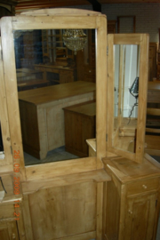 Oud grenen kaptafel 3-spiegels