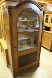 Antieke 1-deurs vitrinekast noten 1890-1900 origineel glas en toog nr 10016
