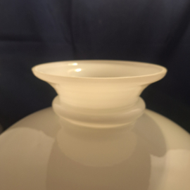 Originele oude opaal glans wit olielamp kap diameter 40cm