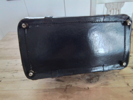 Tasje donkerbruin leder zogenaamd dokterstasje.Tasje donkerbruin leder