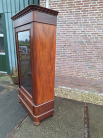 Antieke mahonie glaskast of vitrine met glazen verstelbare planken h-213cm 1890-1900 nr K202431