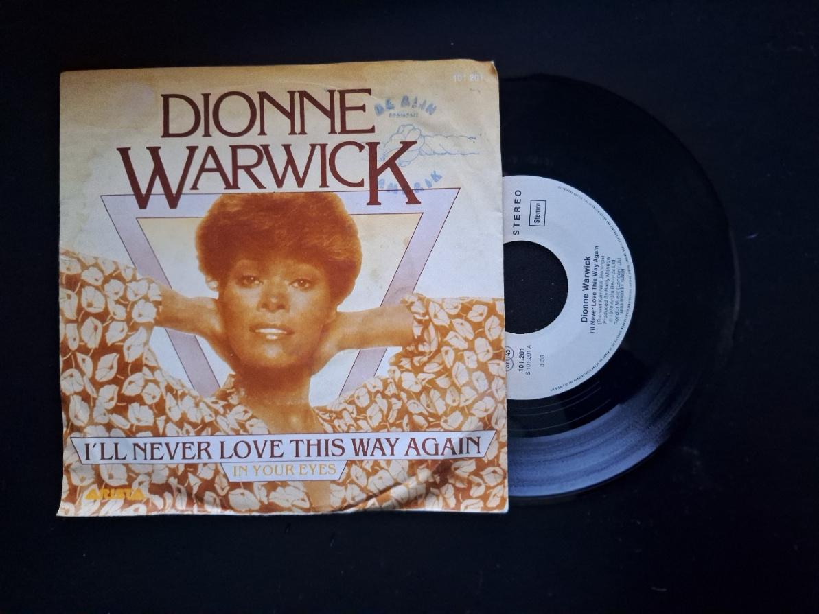 Dionne Warwick met I'll never love this way again 1979 Single nr S20233102
