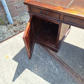 Oud teak houten bureau koloniale stijl met bruin leren blad nr B202643