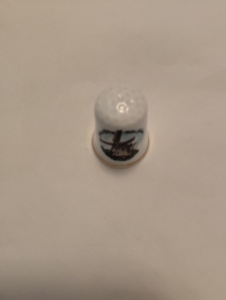 Vingerhoed porcelein opdruk Jantina Helling Molen Aalden 2,8cm hoog zonder doosje