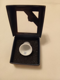 Hummel vingerhoed porcelein meisje met lammetje 2,5cm hoog jaar 2011