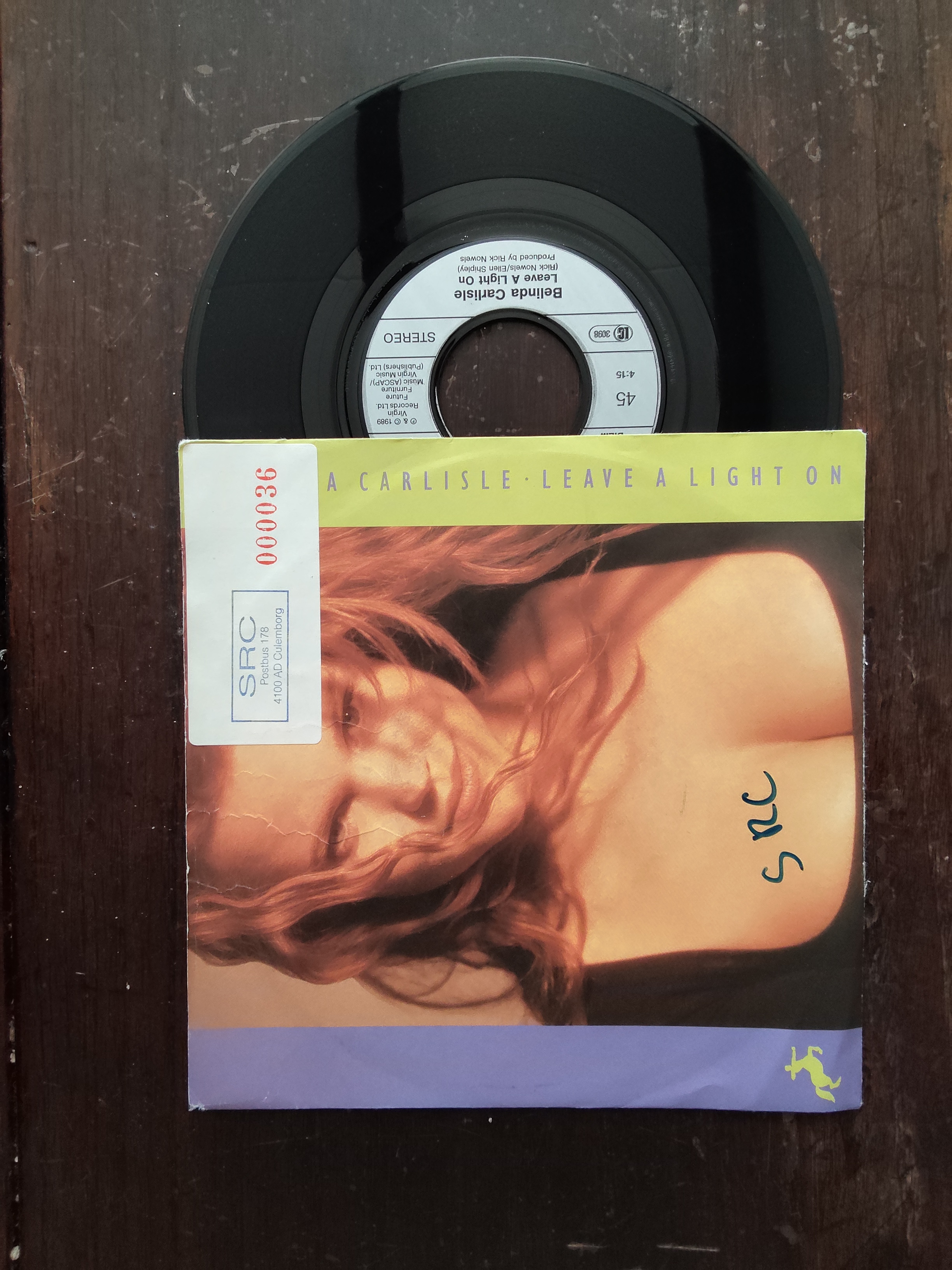 Belinda Carlisle met Leave a light on 1989 single nr S2020227