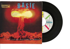 The Atomic Mr. Basie met Whirly-Birds 1957 Single nr S20211102