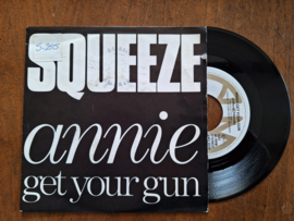 Squeeze met Annie get your gun 1982 Single nr S20233335