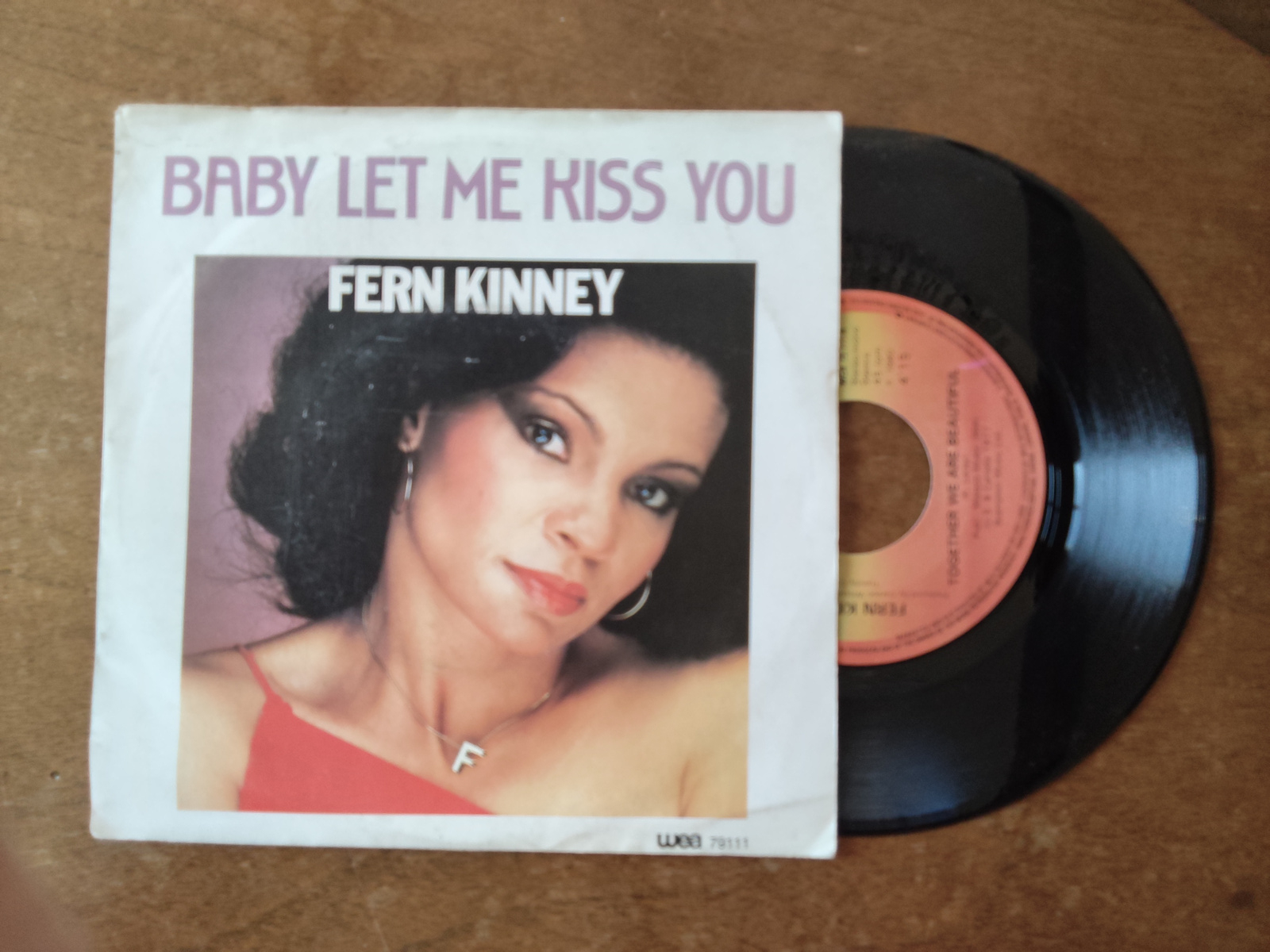 Fernandez Kinney met Together we are beautiful 1980 Single nr S20256760