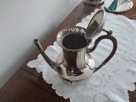Koffiepot met prachtig oor en tuit,0ue