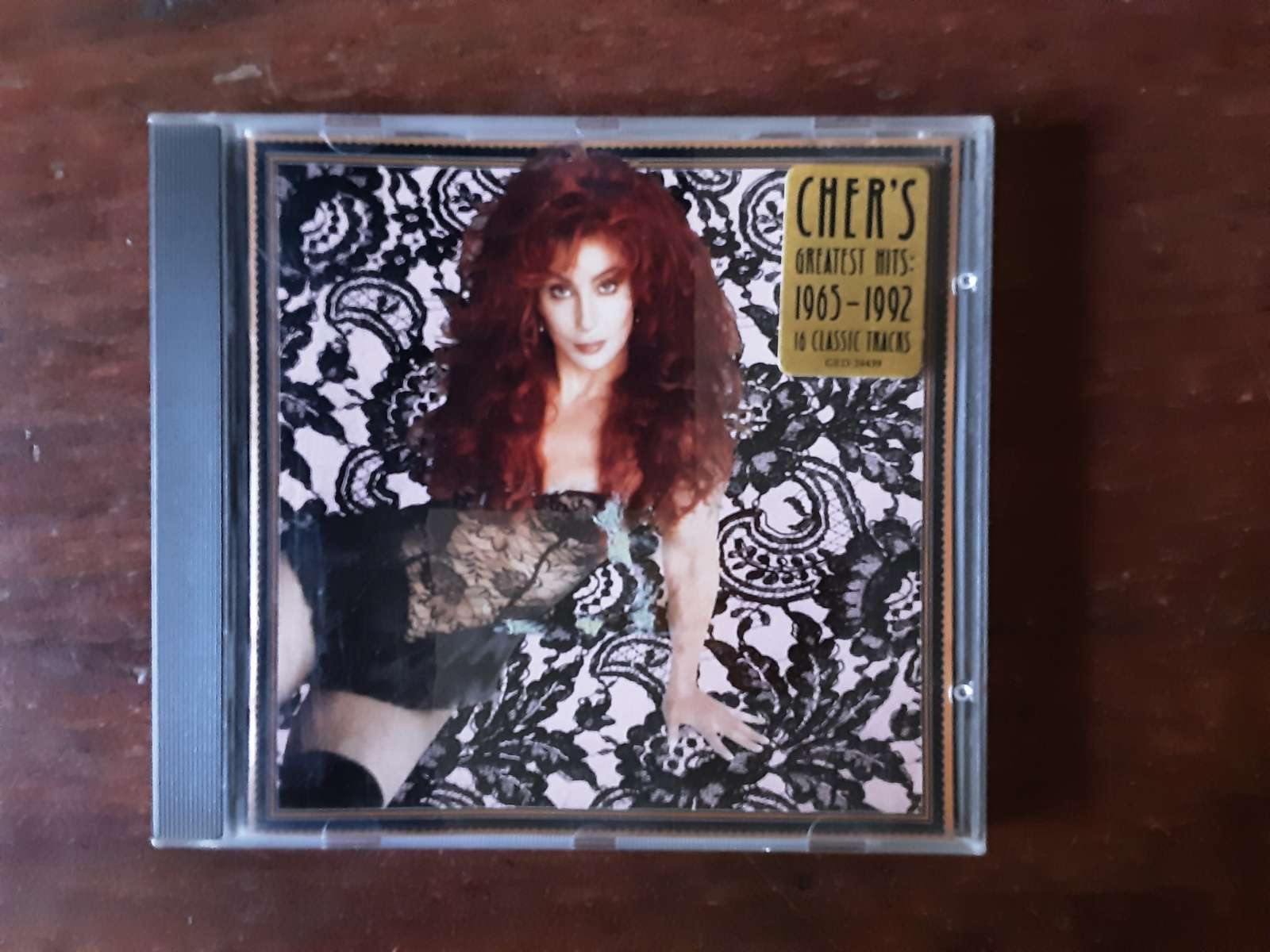 Cher met Cher's greatest hits 1965-1992 1992 CD nr CD2024475