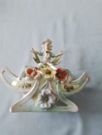 Biscuit beeldje rococo.