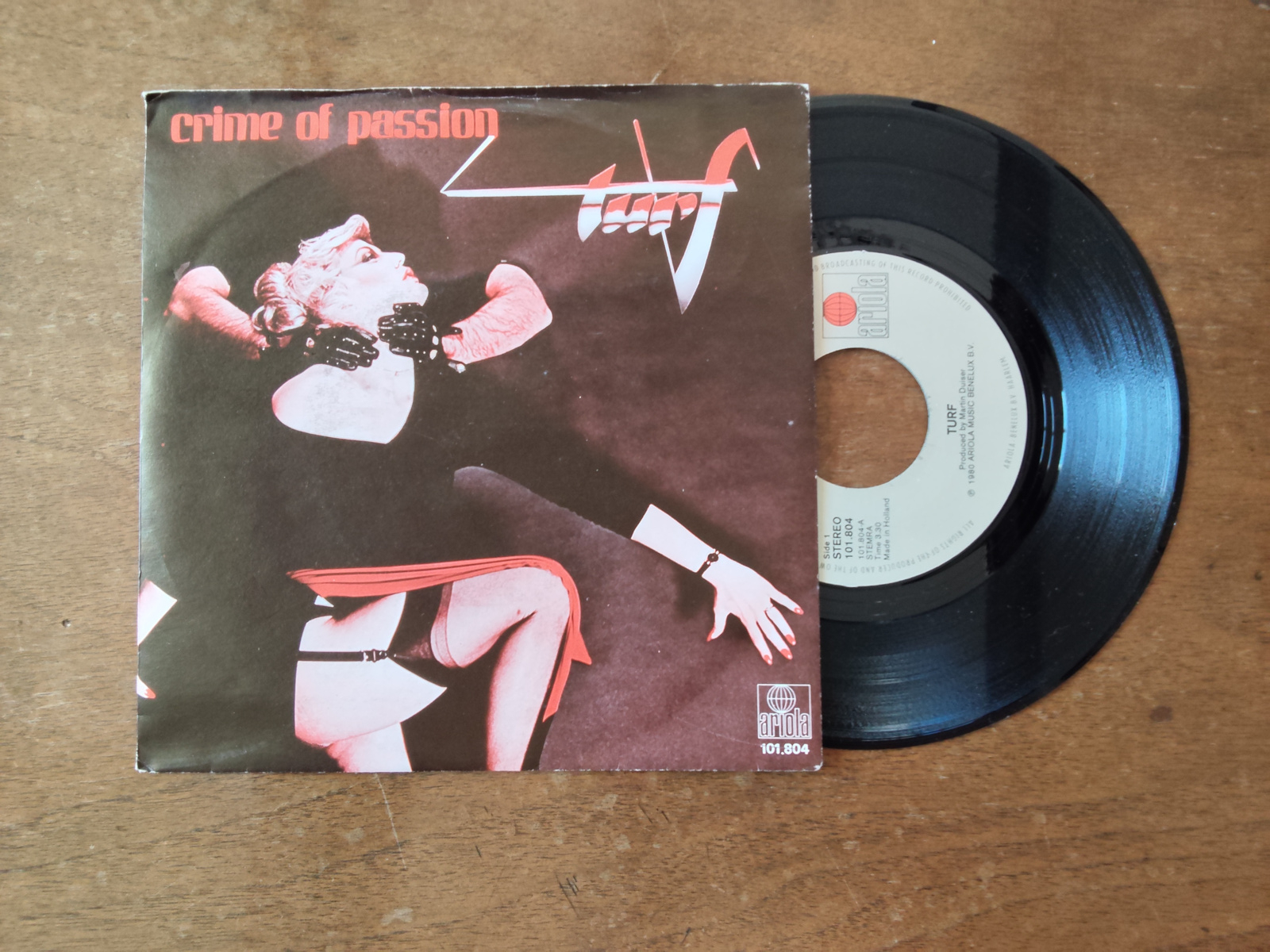 Turf met Crime of passion 1980 Single nr S20256771