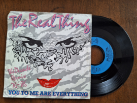 The real thing met You to me are everything (decade remix 76-86) 1975 Single nr S20232859