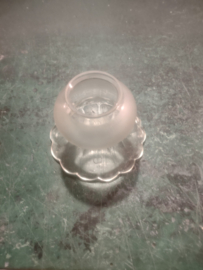 Oud kartel glazen kapje combi gesatineerd met helder geslepen glas nr oud-G28