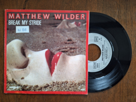 Mathew Wilder met Break my stride 1983 Single nr S20233177