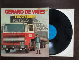 Gerard de Vries met Teddybeer 1976 LP nr L2024440