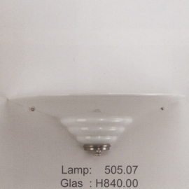 Wandlamp ribbel schaal opaal 40 met ophanging nr H840.00 compl.
