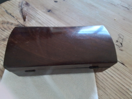 Oud en antiek lepeldoosje.