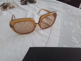 VIntage 70s zonnebril Echtenia groot model.