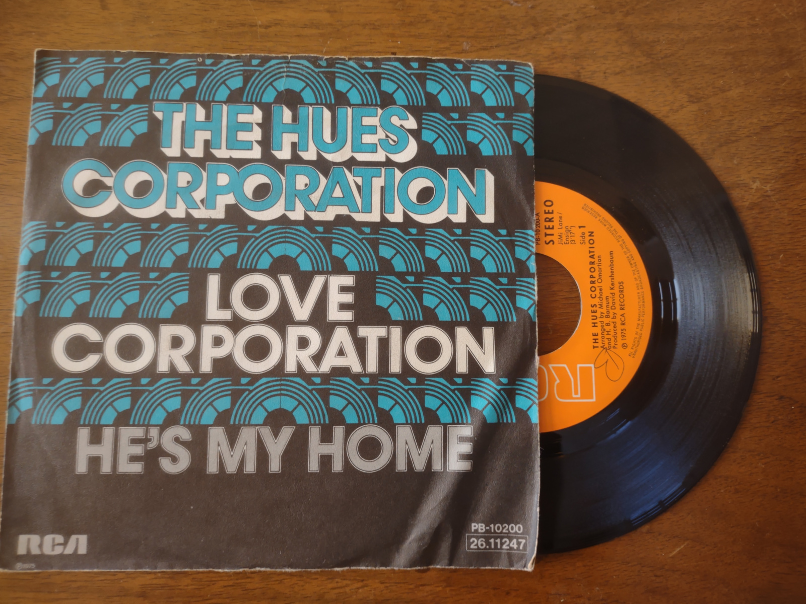 The Hues Corporation met Love corporation 1975 Single nr S20221400