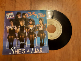 Dolly Dots met She's a liar (special re-mix) 1983 Single nr S20234324