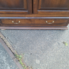 Tweedeurs vitrine kast eiken met la omstreeks 1950-1970 nr K202689