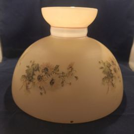 Handbeschilderde originele olielamp kap zacht geel met bloemen