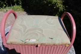 Originele Lusty Loyd-Loom wastafel kruk met box oud roze met goud accenten nr 400113