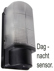 Buitenlamp wand dag-nacht sensor E27 Poly zwart nr 7055