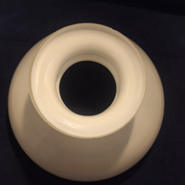 Originele oude olielamp kap opaal glans wit model "vesta" kap dia-33cm