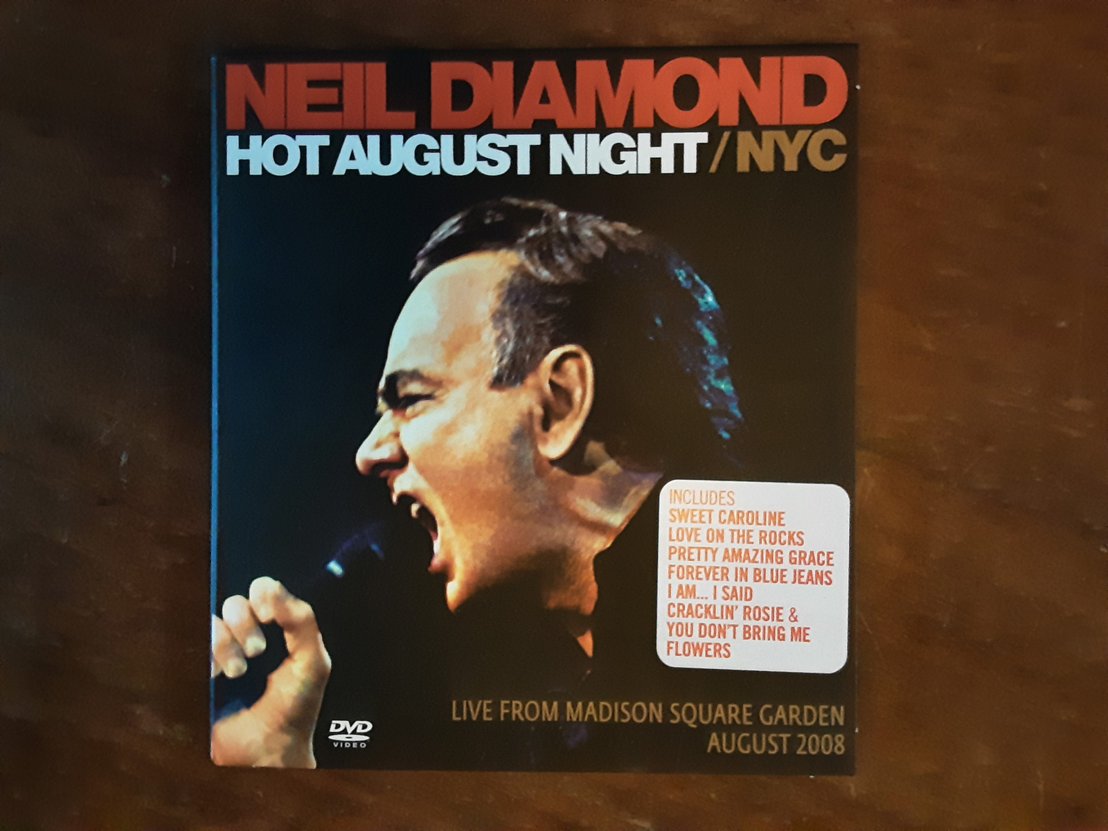 Neil Diamond met Hot August Night/NYC 2010 CD nr CD2024676