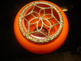 Oude glazen oranje rozenbowl of rozenbol.