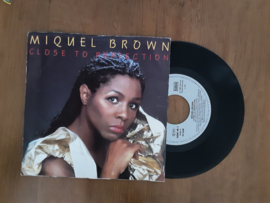 Miquel Brown met Close to perfection 1985 Single nr S20245223
