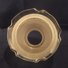 Originele oude staande olielamp glas vicotiaanse stijl helder en gesatineerd \ geetst glas met motief