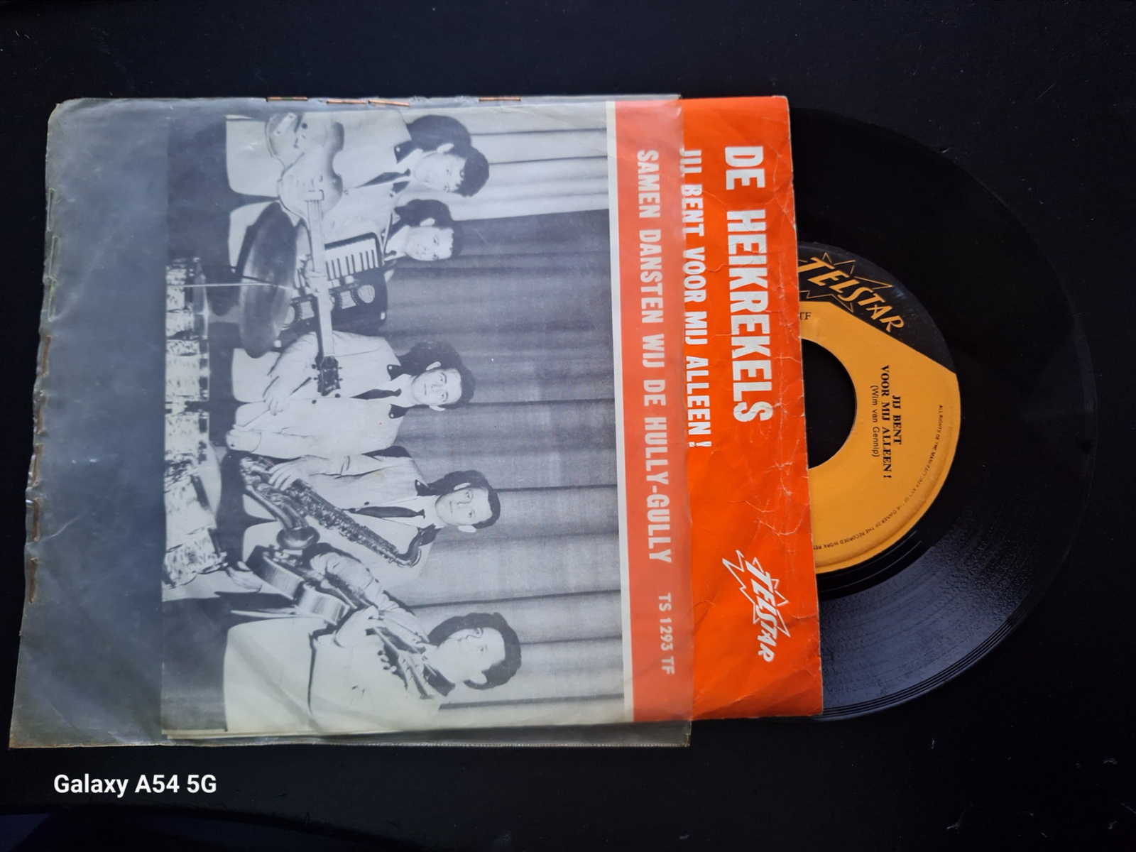 De Heikrekels met Jij bent voor mij alleen 1967 Single nr S2021617