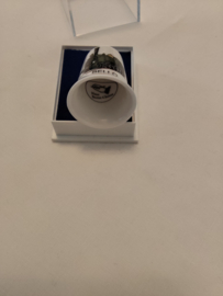 Vingerhoed porcelein locomotief Bello 3cm hoog Fine Bone China