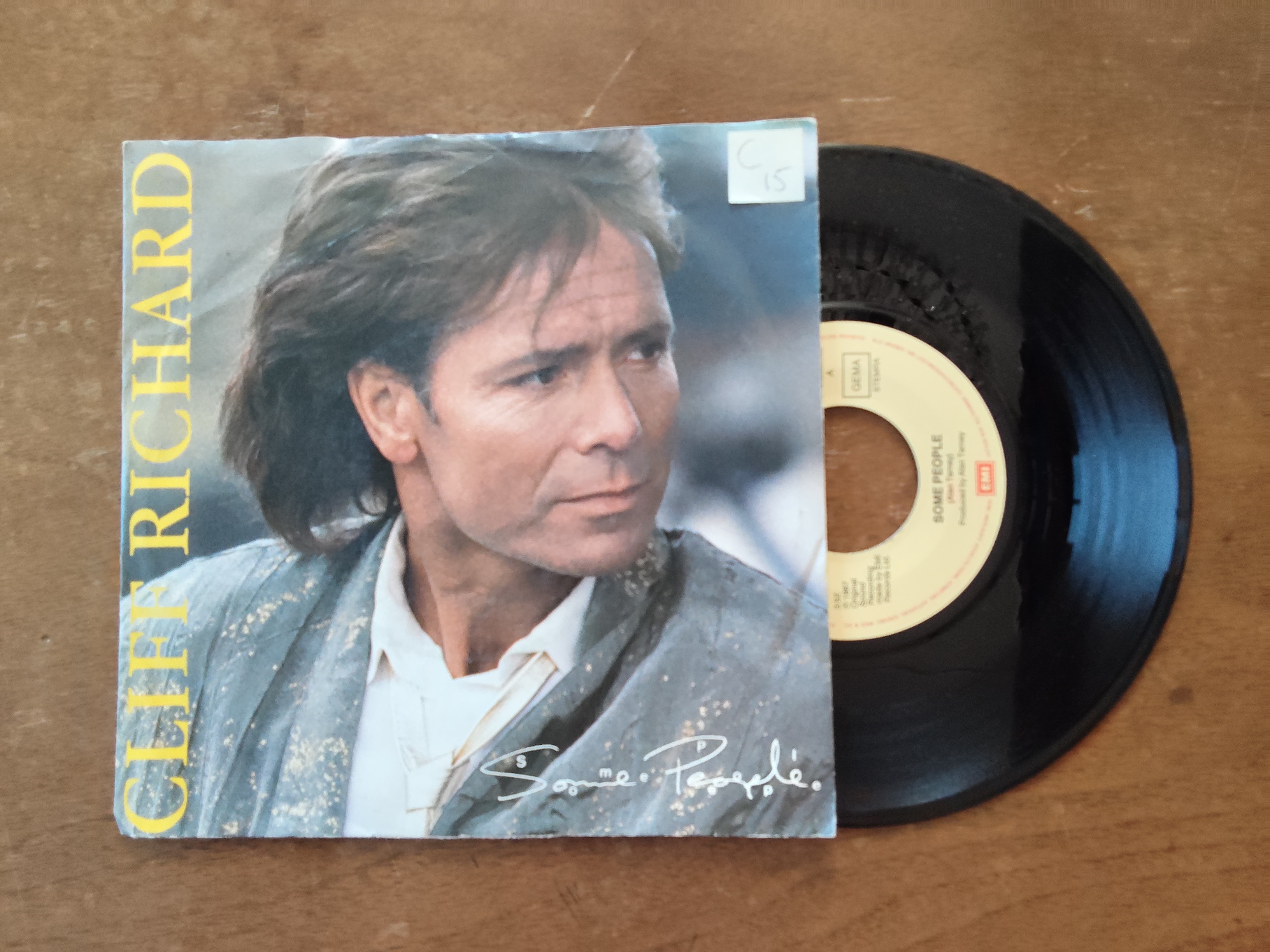 Cliff Richard met Some People 1987 Single nr S20257072
