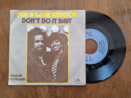 Mac & Katie Kissoon met Don't do it baby 1975 Single nr S20232541