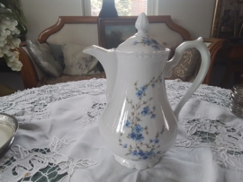 Oude koffiepot of koffiekan  vergeet-mij-niet Limoges.