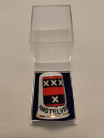 Vingerhoed porcelein Amstelveen 3cm hoog Birchcroft made in Great Britain