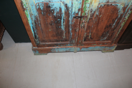 Mooie koloniale 4-deurs kast 1890 in originele verf met 2 glasdeuren nr 10005