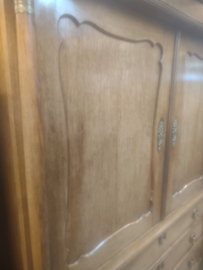 Antiek Hollands kabinet met prachtige kap en 174cm breed nr 10045