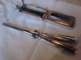 Oude silverplate krultang met brander