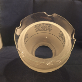 Originele oude staande olielamp glas vicotiaanse stijl helder en gesatineerd \ geetst glas met motief