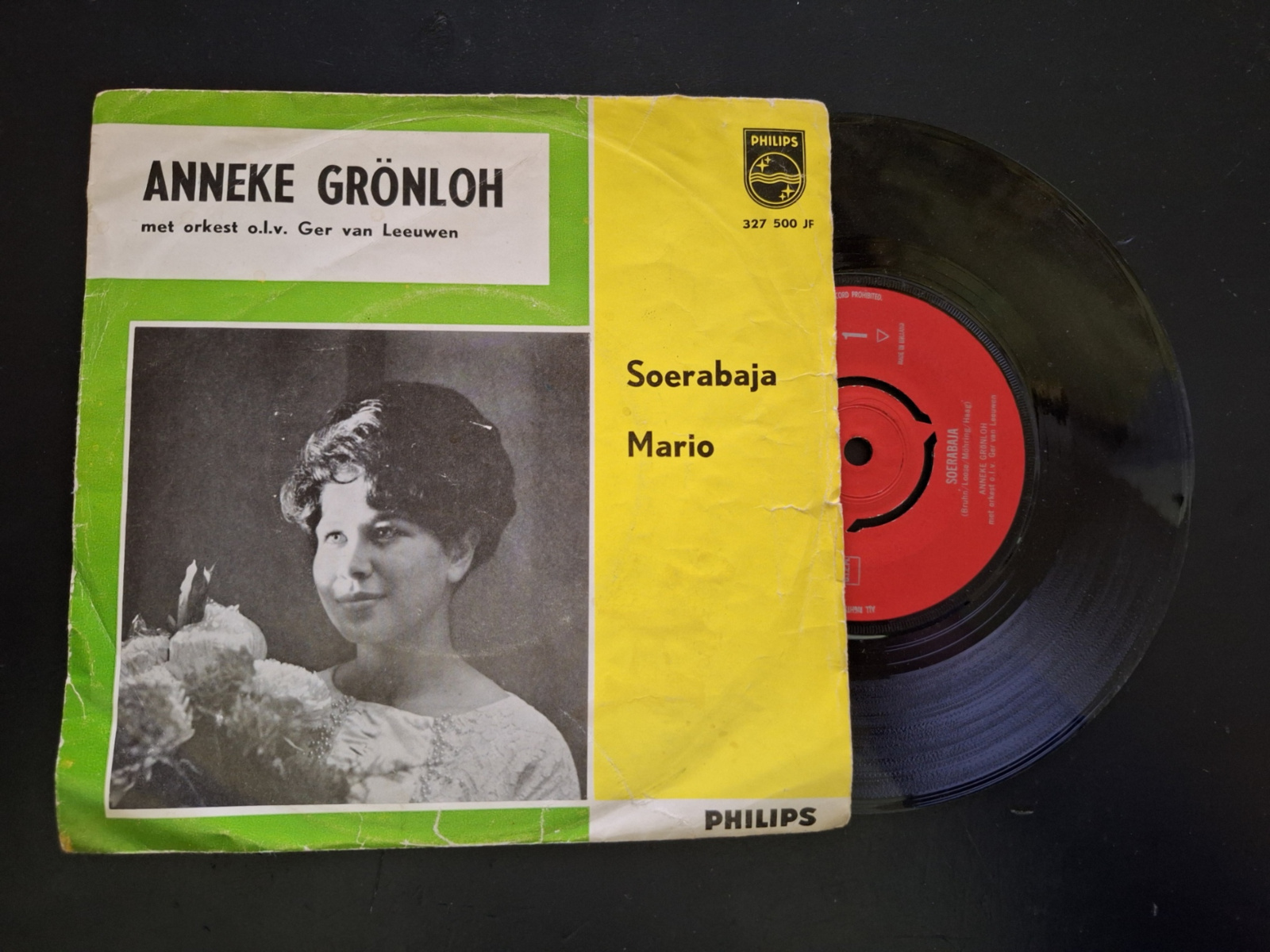 Anneke Gronloh met Soerabaja 1963 Single nr S20211137